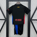 KIT INFANTIL DO BARCELONA 25/26 PRETO